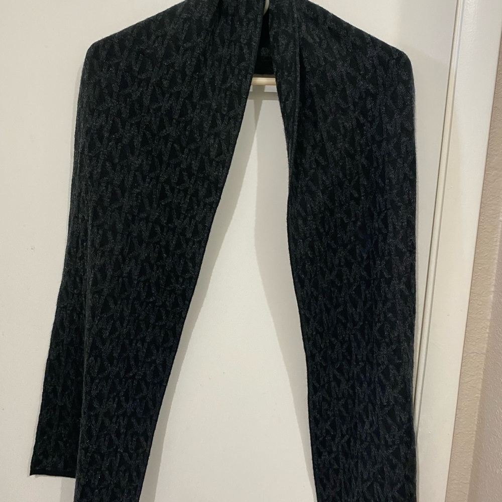Michael Kors scarf
